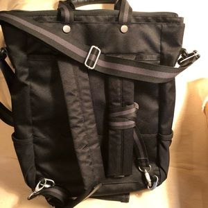 Sherpani Backpack: barely used. Cross body strap included.